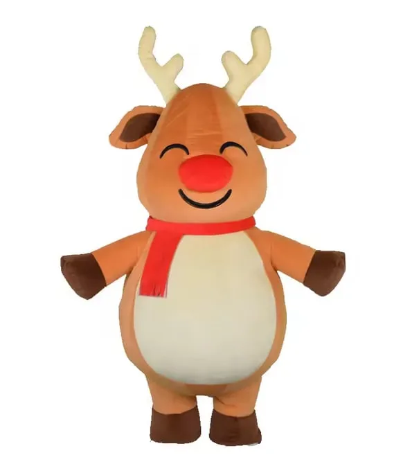 Mikulás és Rudolf jelmezes animátorok